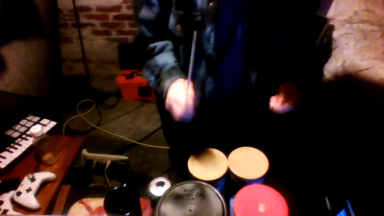 2020-12-3 Coming undone  Home made Standing Style  Drum cover (Can Drums)