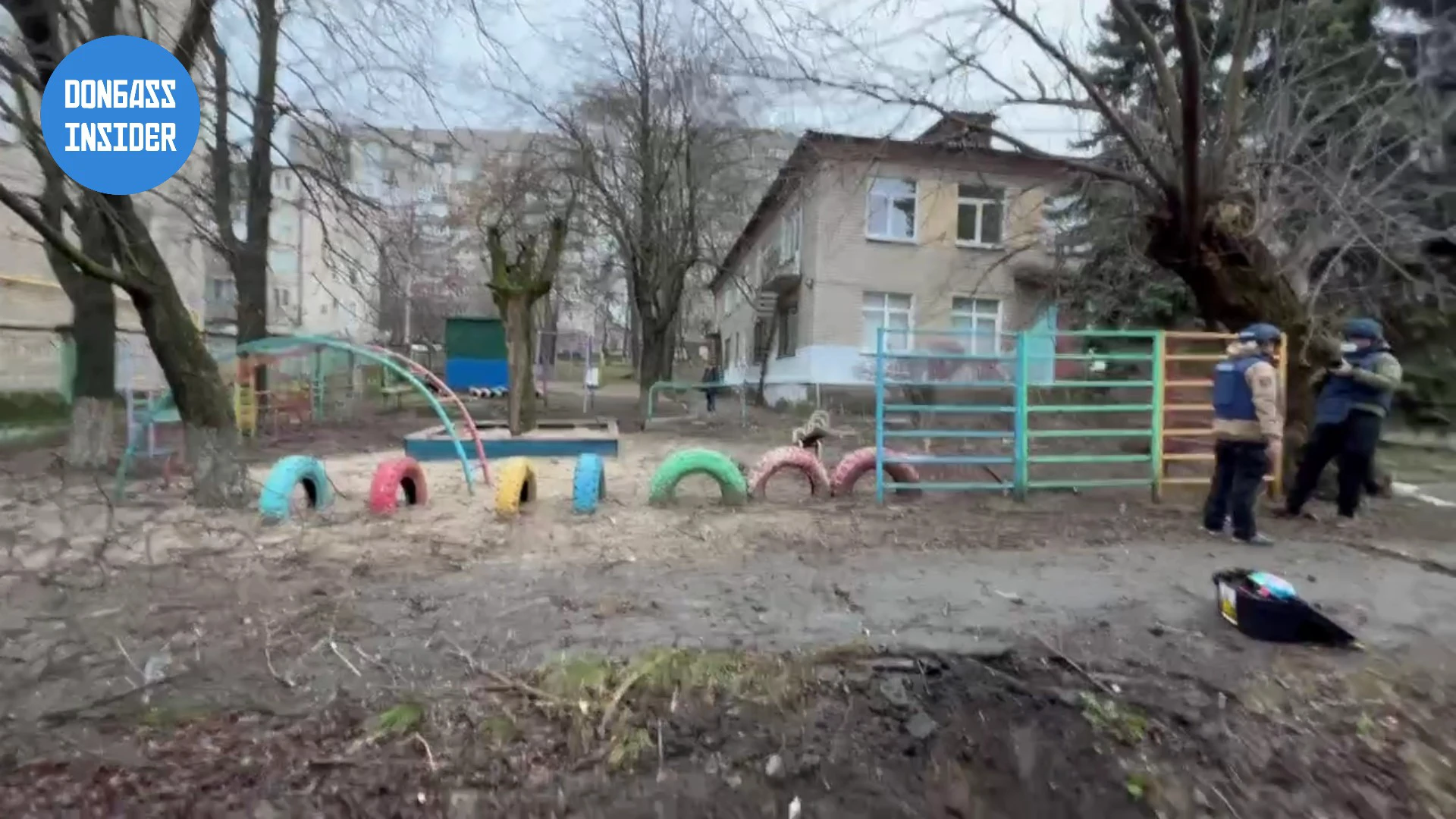L’armée ukrainienne bombarde une école du centre de Donetsk – 18.12.2022
